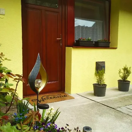 Kis Apartmanhaz Balatonfured Exterior photo