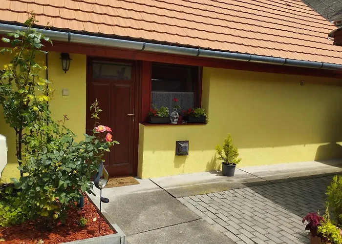 Kis Apartmanhaz